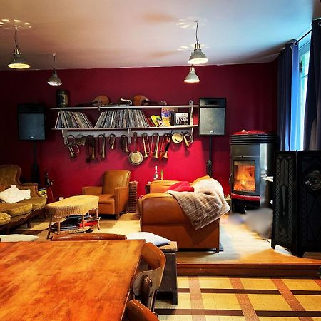 Le Jolis Bois Bed & Breakfast Raon-lʼÉtape Екстериор снимка